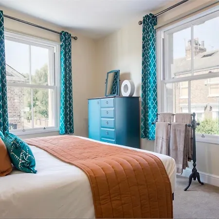 Semesterbostad Spencer House *